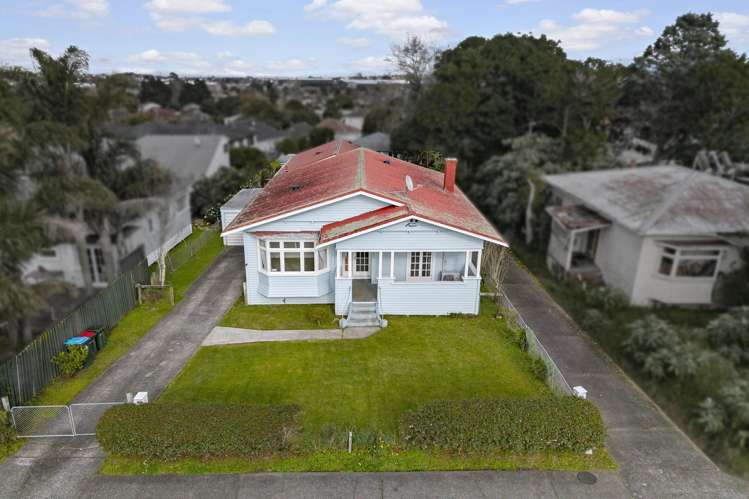 301 Mount Albert Road_0