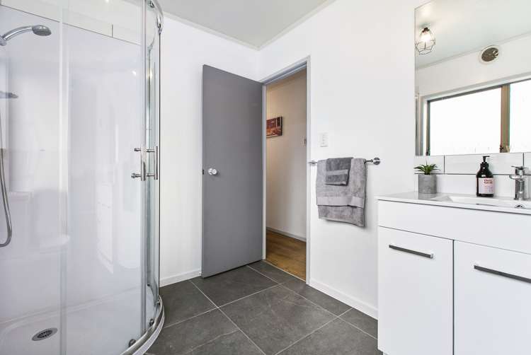 13 Duckworth Road Papakura_10