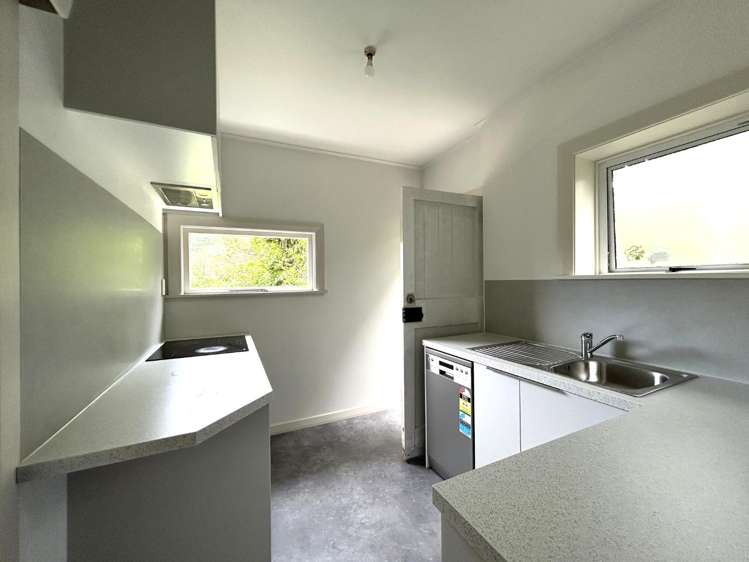 51B Renwick Place 10811_1