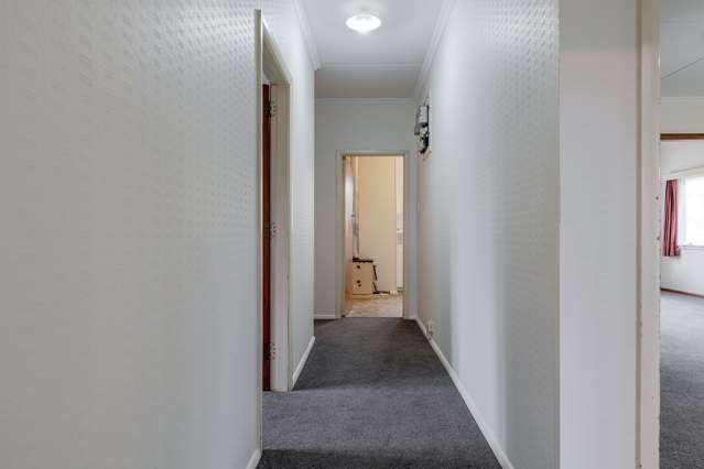 51 and 51A Moa Street Taihape_1