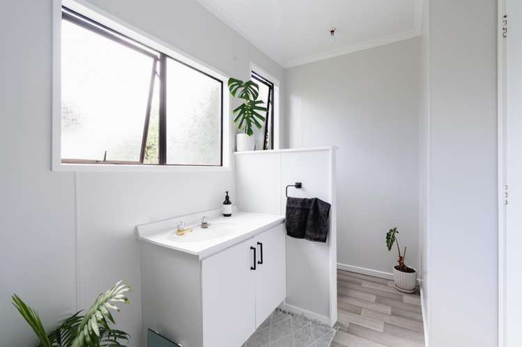 31 Lake View Street Waihola_7