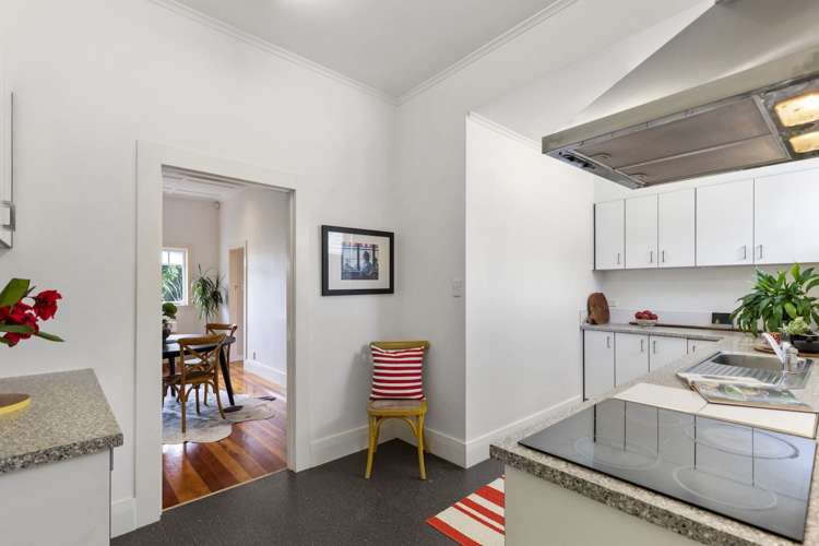 24 Shoal Bay Road Devonport_10