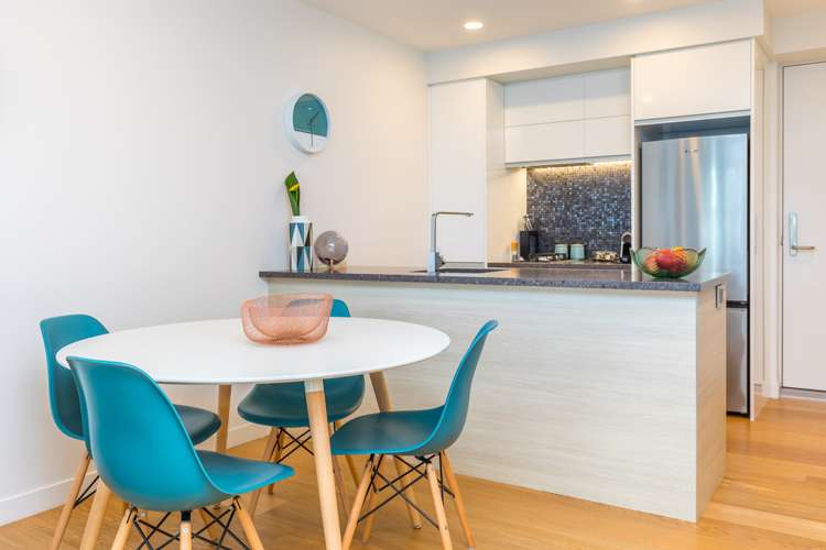 206/10 Lion Place Epsom_13