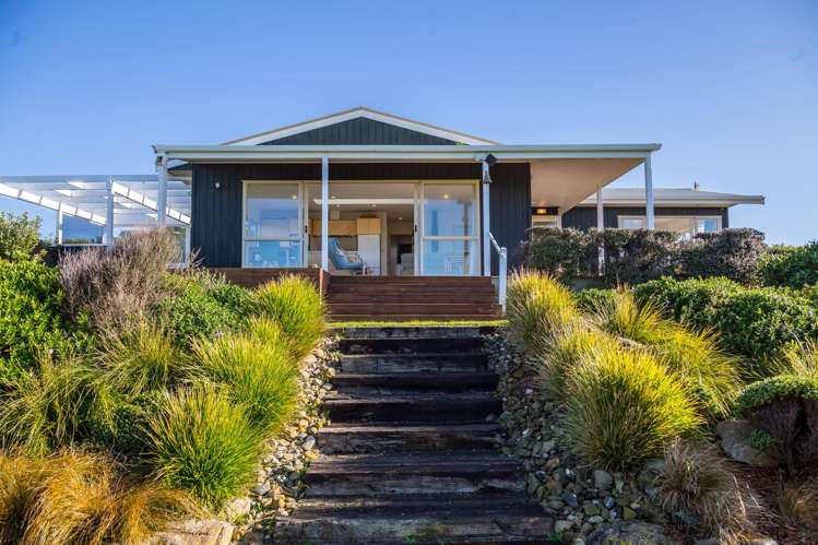 6 Beach Road Flat Point_6