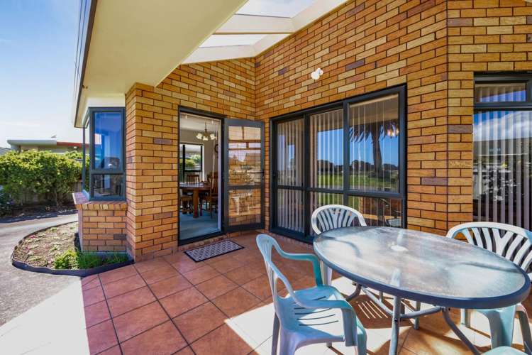 3 Saddle Row Welbourn_28