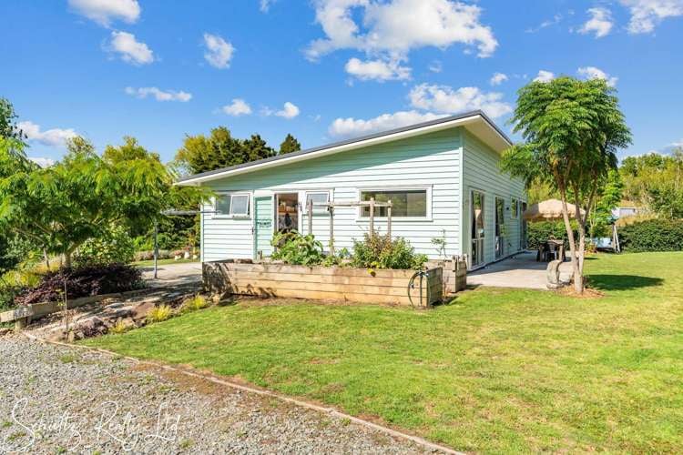 37 Willow Lane Maungaturoto_18
