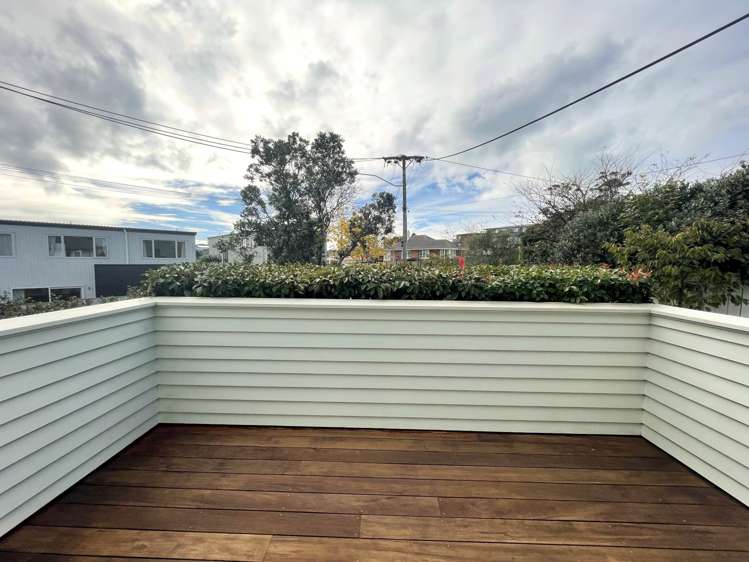 9 Tui Street Belmont_10