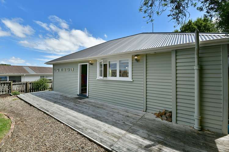 25 Downer Street Helensville_21