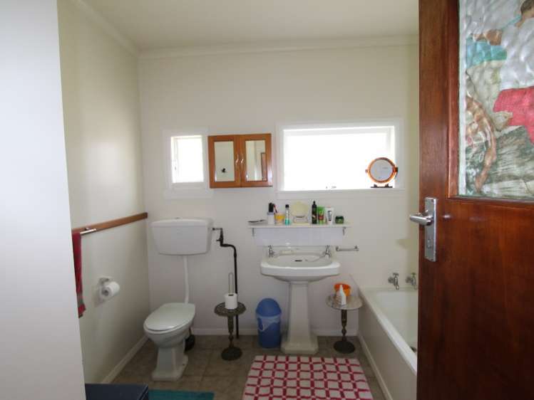 45 Albert Street Pahiatua_5