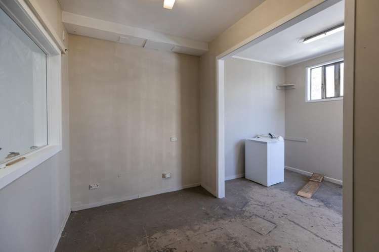 33 - 35 High Street Picton_21