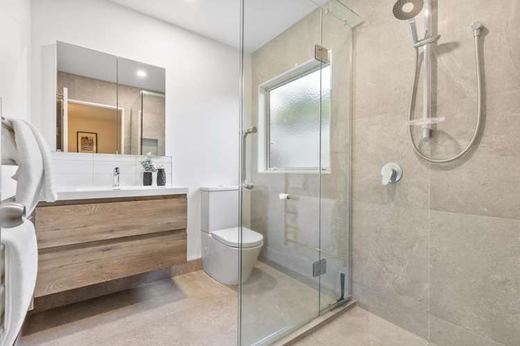 7 Hendrika Court Hobsonville_16