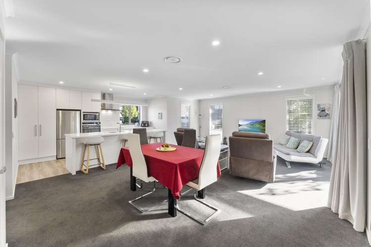 17 Youngberry Drive Richmond_10