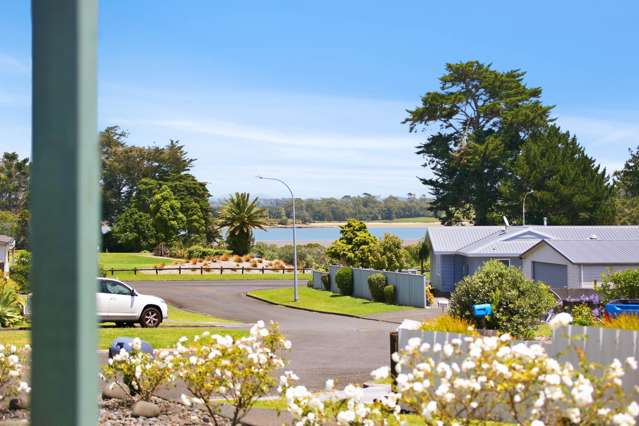 6 Vela Place Clarks Beach_2