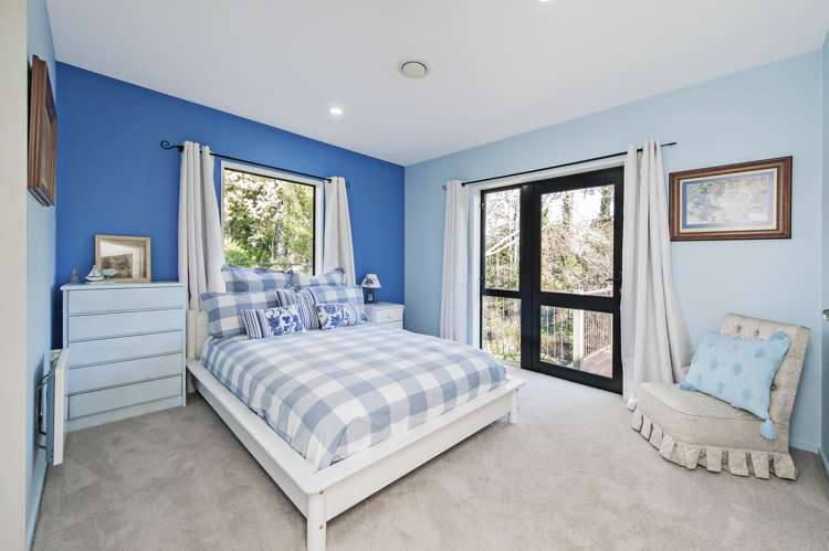 76 Moffat Drive Lincoln_16