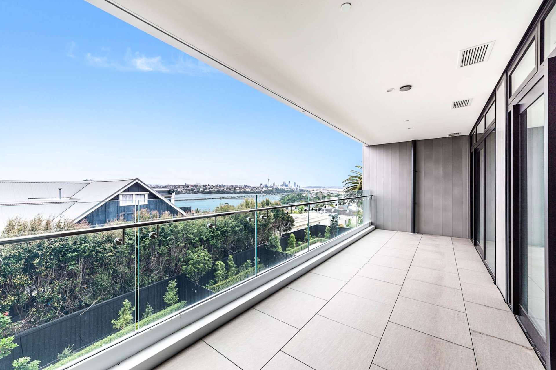 8/29-35 Coates Avenue Orakei_0