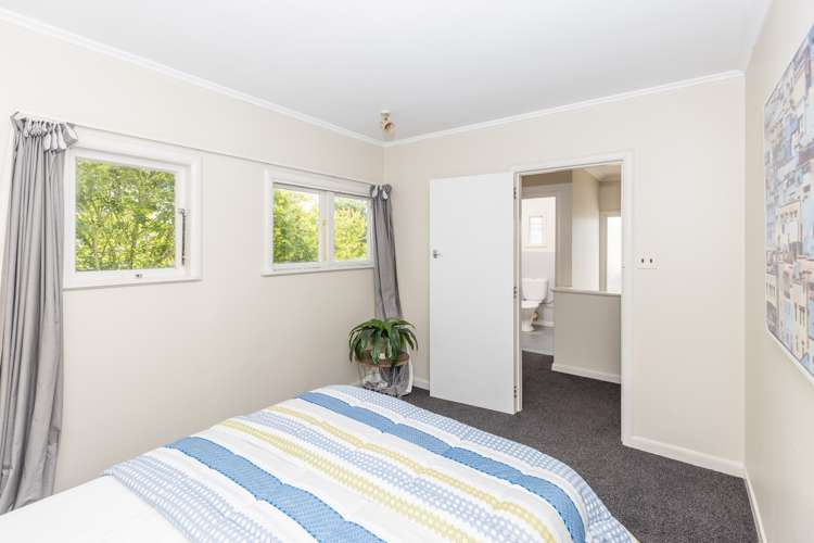 196 Clyde Street Hamilton East_44