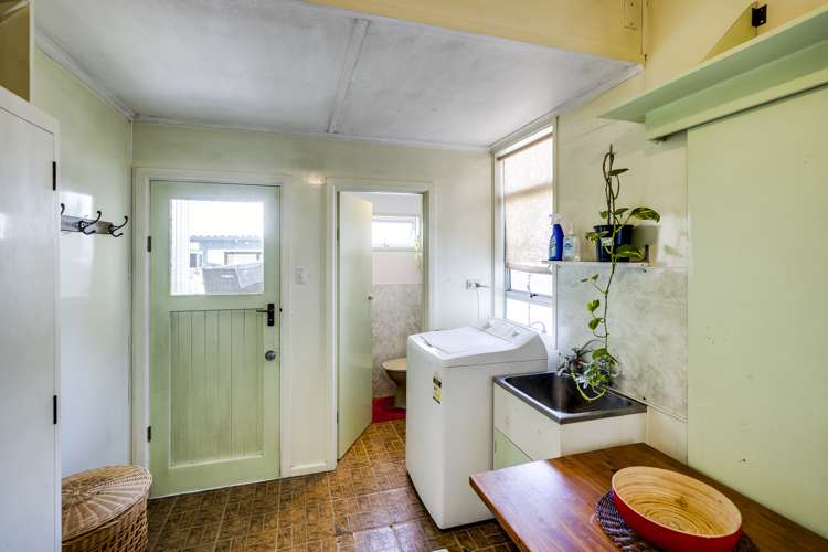 607 Frederick Street West Mahora_14