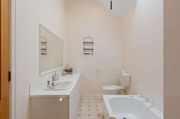 2/56 Kotare Street Fendalton_20