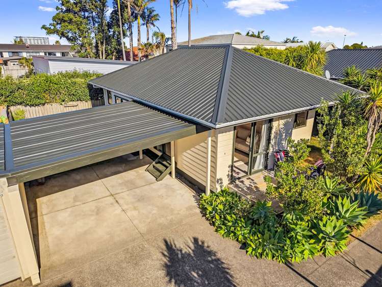 2/434 HBC Highway Orewa_15