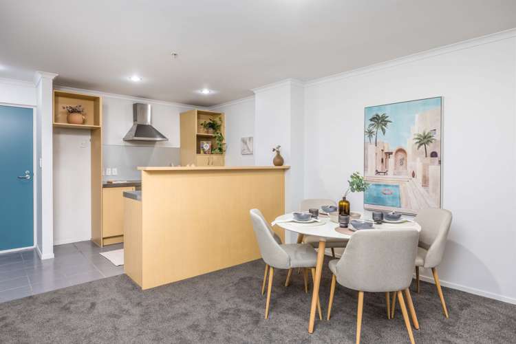 2c/20 Charlotte Street Eden Terrace_1