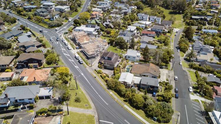 852 Beach Road Waiake_27