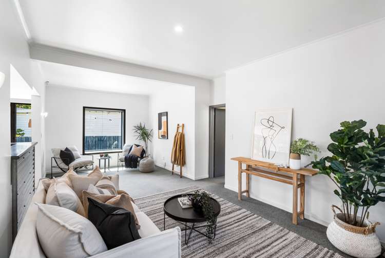 64 Colenso Street Sumner_3