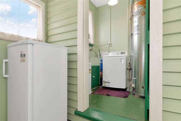 4 High Street Hawarden_14