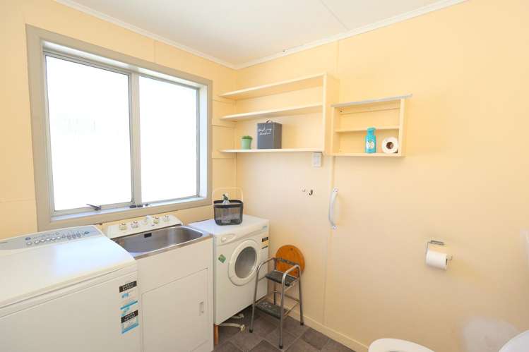 56 Weka Street Waikiwi_12