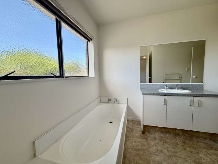 17 Crisp Drive Papamoa_13