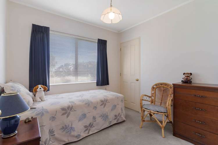 2/65 Sturges Road Henderson_18