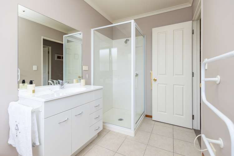 12 Kirk Close Rototuna_14