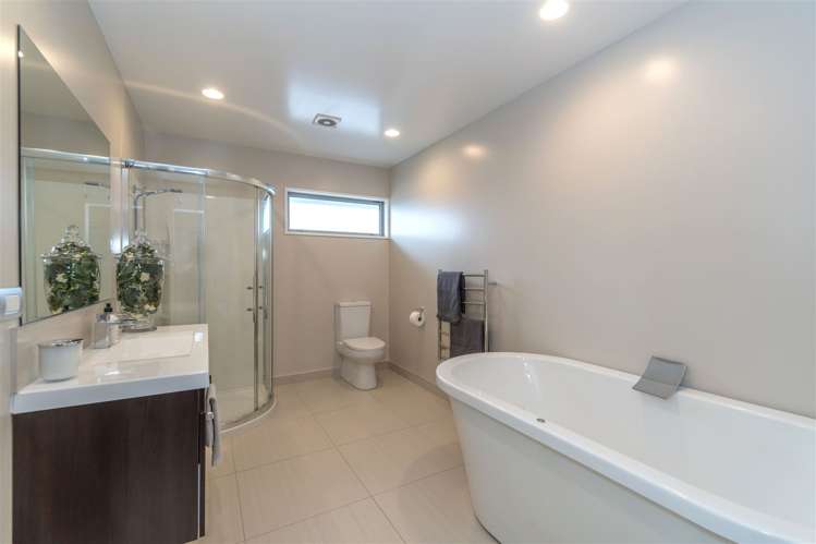 48 Bluestone Drive Parklands_31