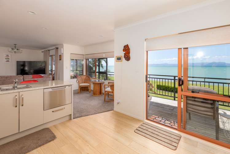 1692 East Coast Road Whakatiwai_5