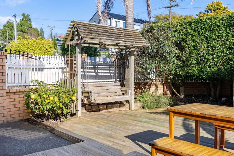 56A St Andrews Road Epsom_14