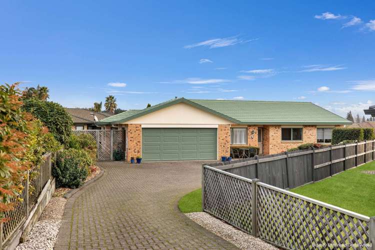 55 Basley Road Owhata_23