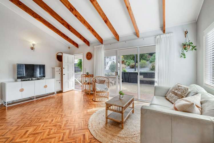 29 Shadon Place Stanmore Bay_6