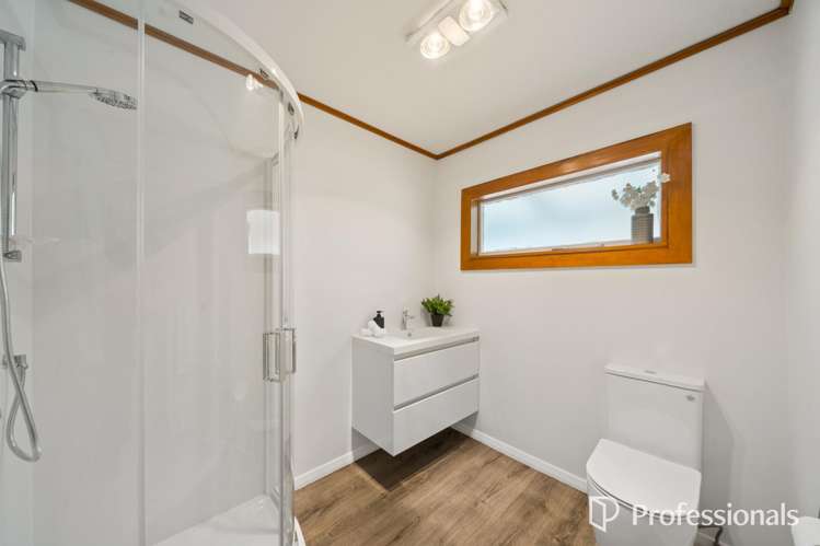 8 Roberts Street Wainuiomata_16