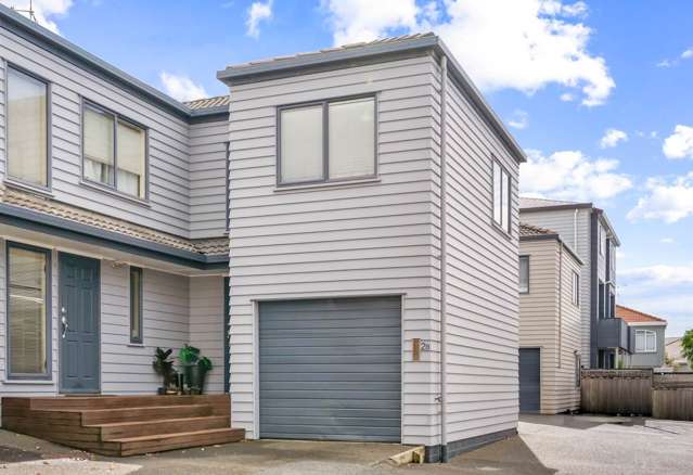 Modern Family Living on the Border of Ellerslie