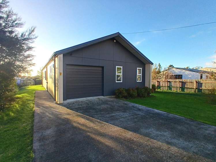 7 Hawes Street Waimangaroa_14