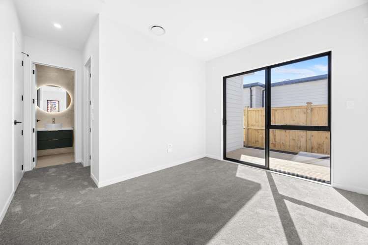 18 Tuwai Crescent Opaheke_16