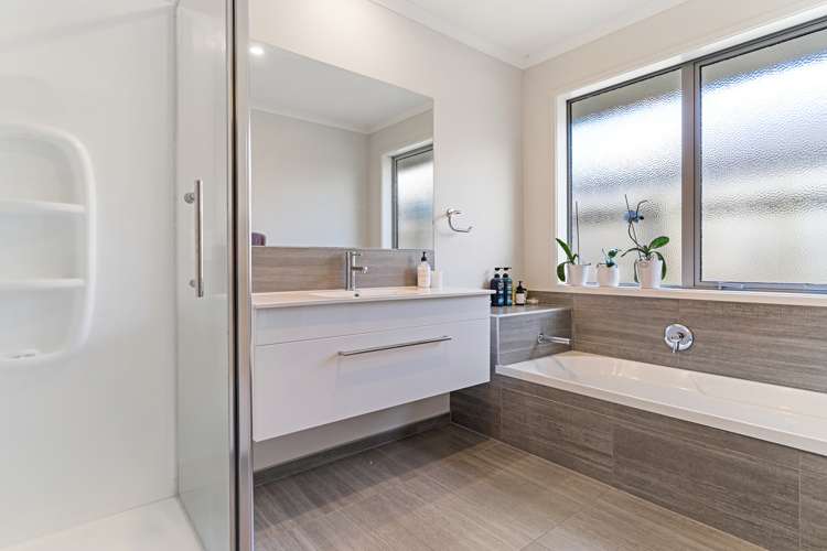 39 Leet Crescent Papamoa_7