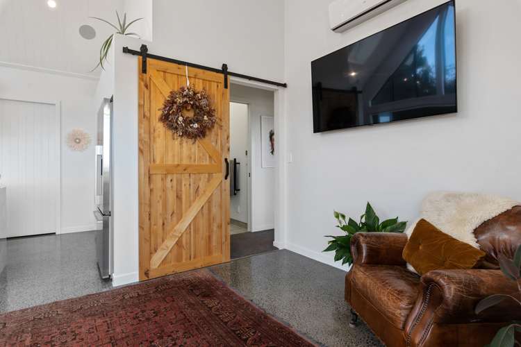 31 James Paige Lane Riverhead_6