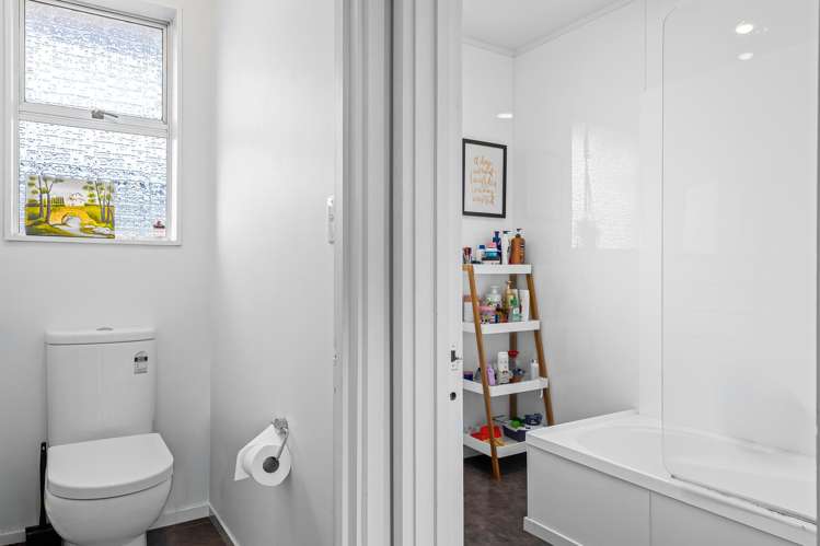 69A Rowses Road Aranui_13