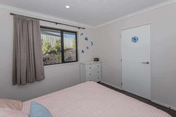 2 Suncrest Lane Port Whangarei_11
