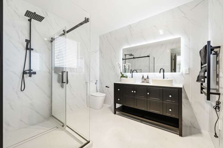 15B Regis Lane Flat Bush_30