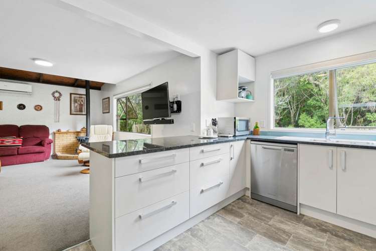 42 Glenelg Road Red Beach_6