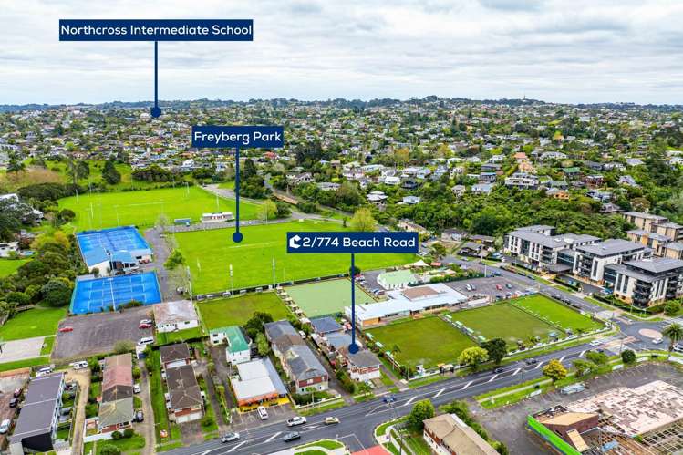 2/774 Beach Road Browns Bay_11