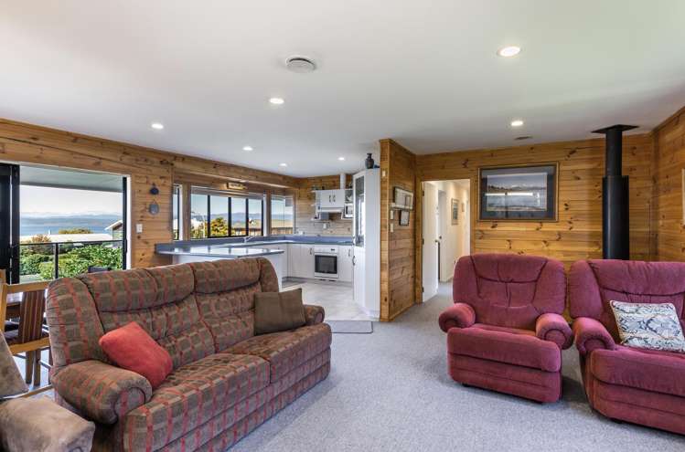 2 Ngati Parekaawa Drive Kuratau_16