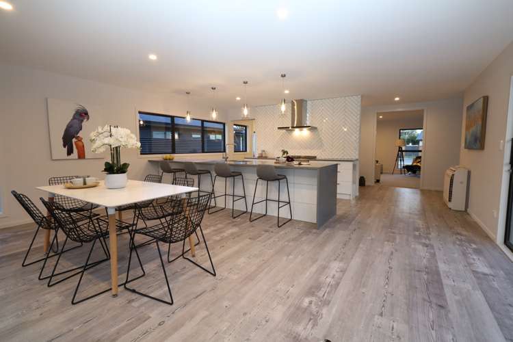 2b Hartley Avenue Carterton_9