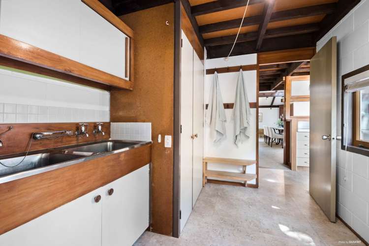 54 Park Hill Road Birkenhead_17